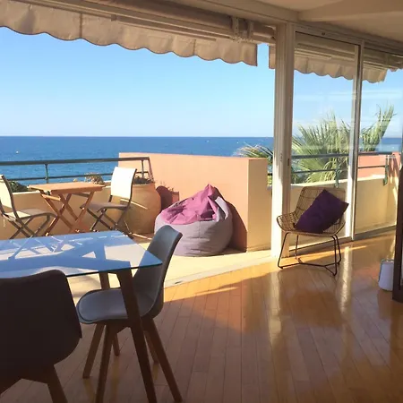 Apartment Face A La Mer,appartement De Standing Avec Garage