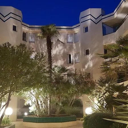 Apartment Face A La Mer,appartement De Standing Avec Garage