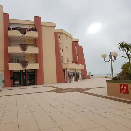 Face A La Mer,appartement De Standing Avec Garage *